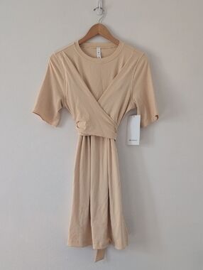 lululemon Modest Yellow Beige Cotton T-Shirt Wrap-Front Midi Dress Sz 8